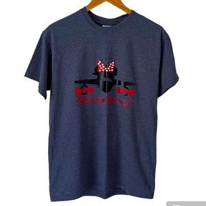 Gildan Ultra Cotton Navy Blue Minnie Mouse Plane “Disney Bound” Tee Size Medium